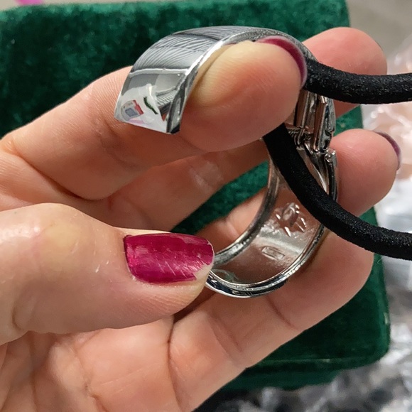 Silver pony tail holder - Picture 3 of 4